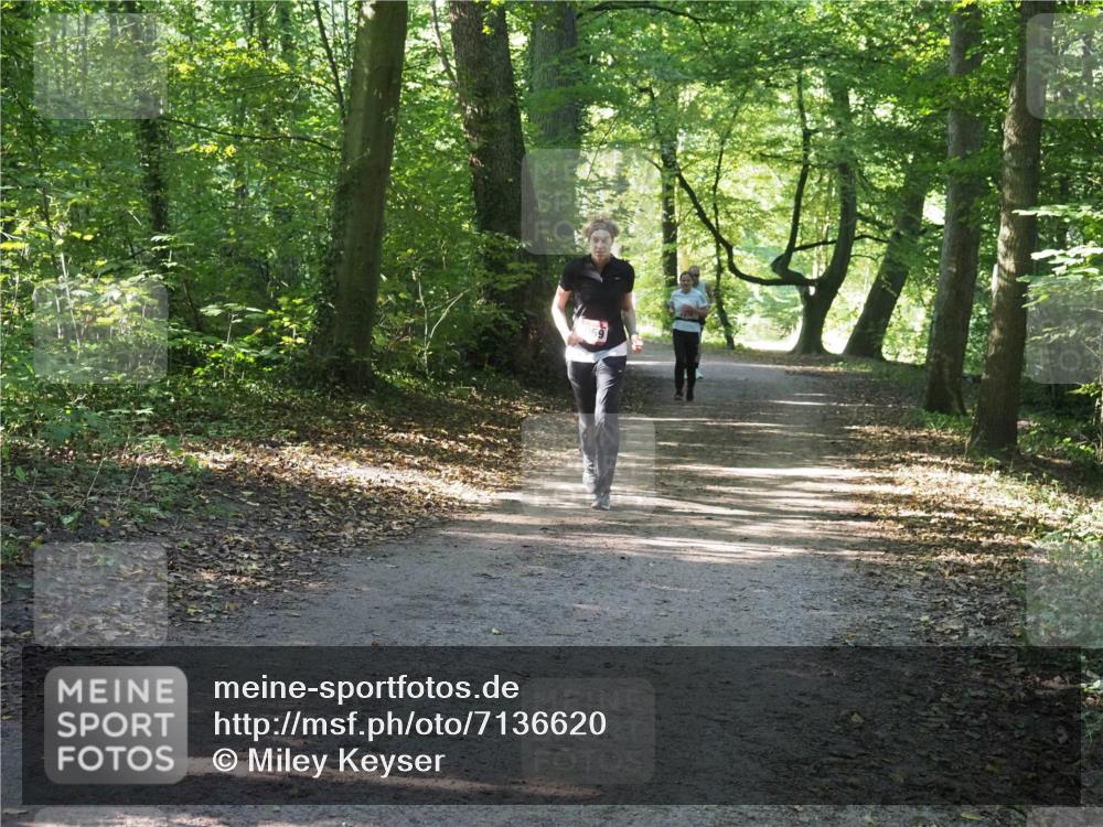 22.09.2024 - 32. Volkslauf durch das schöne Alstertal Miley Keyser http://msf.ph/oto/7136620 22.09.2024 10:28:55 Laufen  meine-sportfotos.de