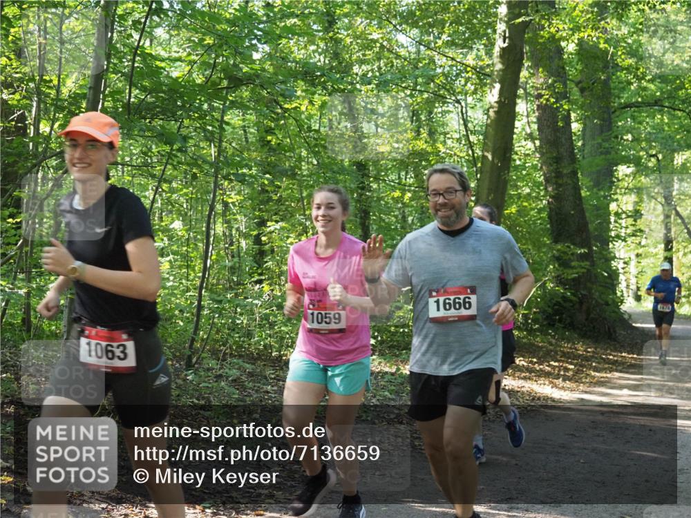 22.09.2024 - 32. Volkslauf durch das schöne Alstertal Miley Keyser http://msf.ph/oto/7136659 22.09.2024 10:27:41 Laufen 1063, 61243, 1059, 1666, 1670 meine-sportfotos.de
