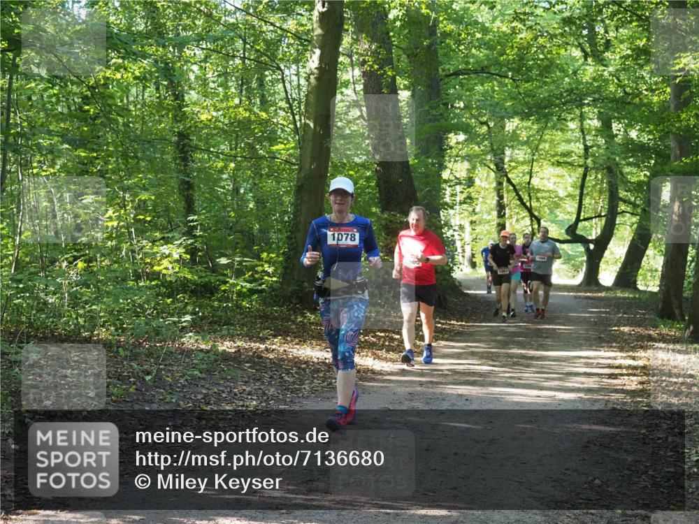 22.09.2024 - 32. Volkslauf durch das schöne Alstertal Miley Keyser http://msf.ph/oto/7136680 22.09.2024 10:27:33 Laufen 1078, 600, 1063, 1666 meine-sportfotos.de