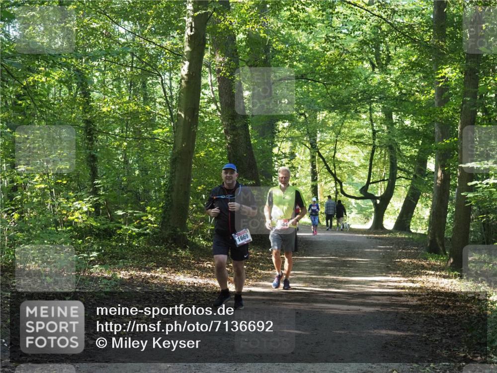 22.09.2024 - 32. Volkslauf durch das schöne Alstertal Miley Keyser http://msf.ph/oto/7136692 22.09.2024 10:27:21 Laufen 1669, 54 meine-sportfotos.de