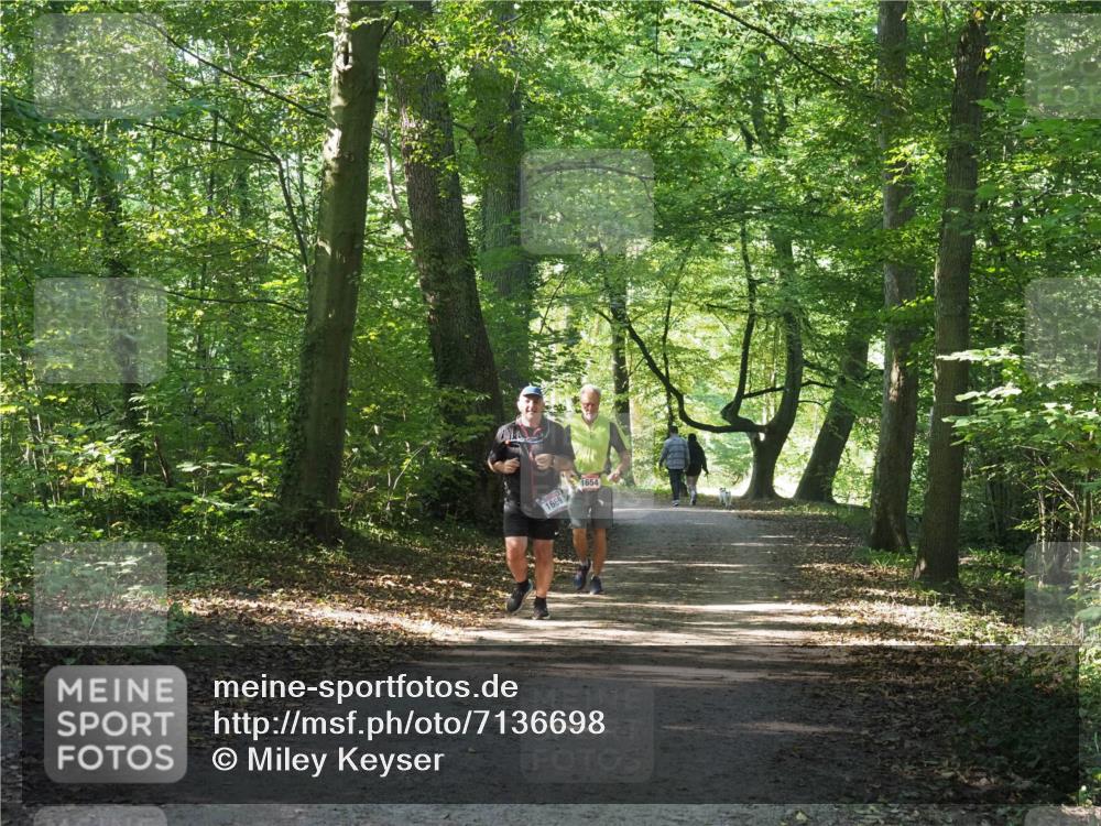 22.09.2024 - 32. Volkslauf durch das schöne Alstertal Miley Keyser http://msf.ph/oto/7136698 22.09.2024 10:27:19 Laufen 1669, 1654 meine-sportfotos.de