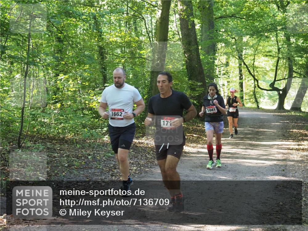 22.09.2024 - 32. Volkslauf durch das schöne Alstertal Miley Keyser http://msf.ph/oto/7136709 22.09.2024 10:26:35 Laufen 1662, 171, 1041, 051 meine-sportfotos.de