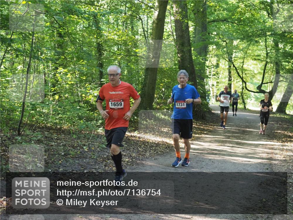 22.09.2024 - 32. Volkslauf durch das schöne Alstertal Miley Keyser http://msf.ph/oto/7136754 22.09.2024 10:26:02 Laufen 1659, 1731, 1665, 1060 meine-sportfotos.de