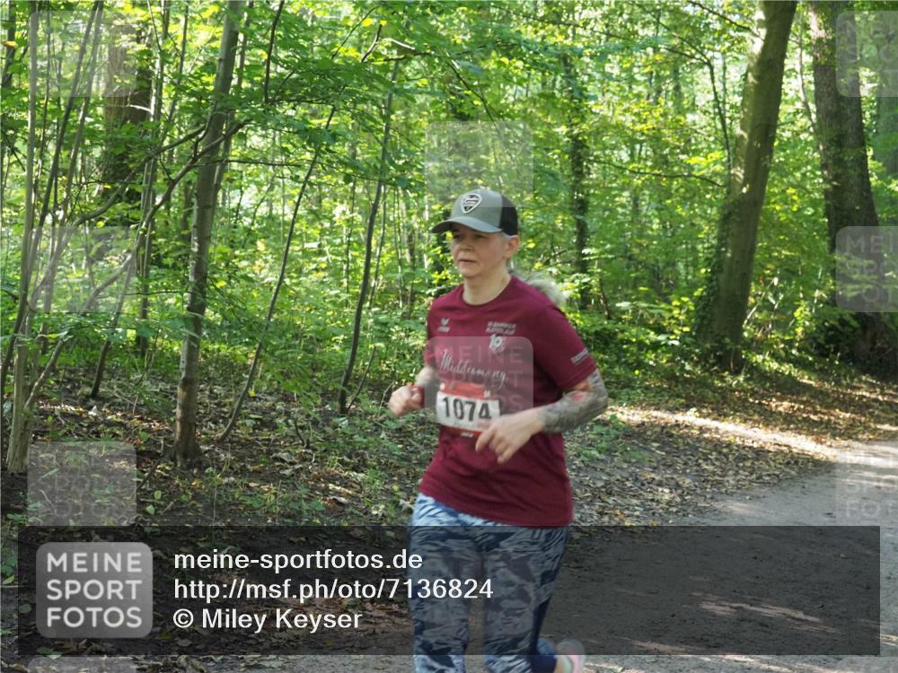 22.09.2024 - 32. Volkslauf durch das schöne Alstertal Miley Keyser http://msf.ph/oto/7136824 22.09.2024 10:25:08 Laufen 19, 1074 meine-sportfotos.de