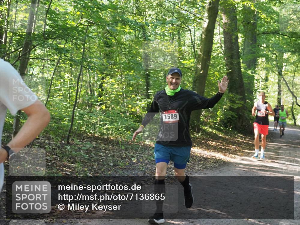 22.09.2024 - 32. Volkslauf durch das schöne Alstertal Miley Keyser http://msf.ph/oto/7136865 22.09.2024 10:24:51 Laufen 1589, 1633 meine-sportfotos.de