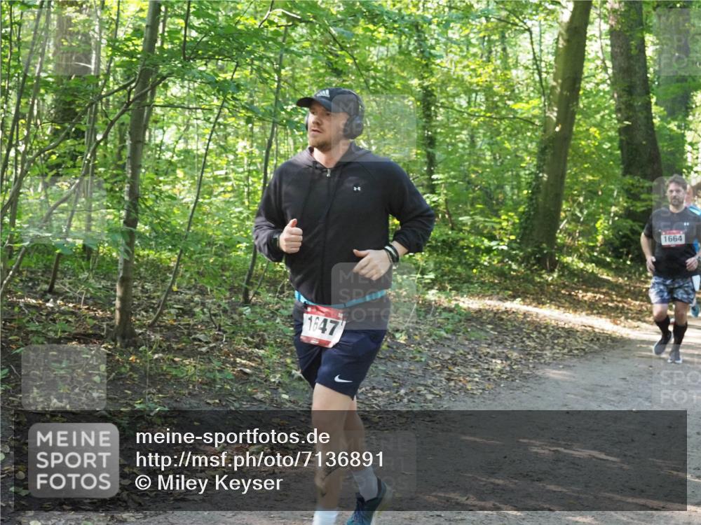 22.09.2024 - 32. Volkslauf durch das schöne Alstertal Miley Keyser http://msf.ph/oto/7136891 22.09.2024 10:24:43 Laufen 1647, 1664 meine-sportfotos.de