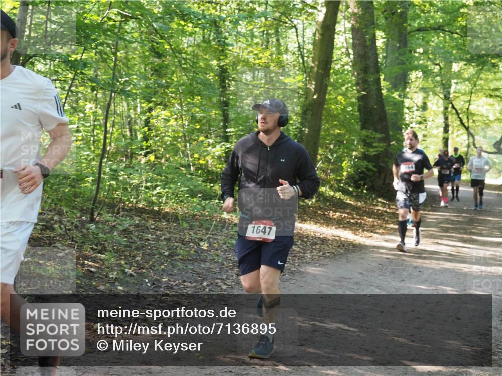 22.09.2024 - 32. Volkslauf durch das schöne Alstertal Miley Keyser http://msf.ph/oto/7136895 22.09.2024 10:24:43 Laufen 1647, 564 meine-sportfotos.de