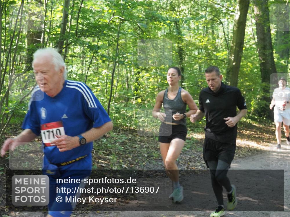 22.09.2024 - 32. Volkslauf durch das schöne Alstertal Miley Keyser http://msf.ph/oto/7136907 22.09.2024 10:24:39 Laufen 1710 meine-sportfotos.de