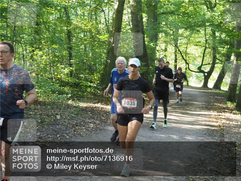 22.09.2024 - 32. Volkslauf durch das schöne Alstertal Miley Keyser http://msf.ph/oto/7136916 22.09.2024 10:24:37 Laufen 1035 meine-sportfotos.de