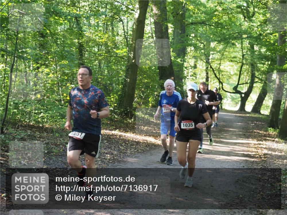 22.09.2024 - 32. Volkslauf durch das schöne Alstertal Miley Keyser http://msf.ph/oto/7136917 22.09.2024 10:24:37 Laufen 7651, 1035 meine-sportfotos.de