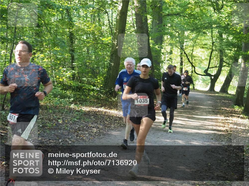 22.09.2024 - 32. Volkslauf durch das schöne Alstertal Miley Keyser http://msf.ph/oto/7136920 22.09.2024 10:24:37 Laufen 651, 1035, 1647 meine-sportfotos.de