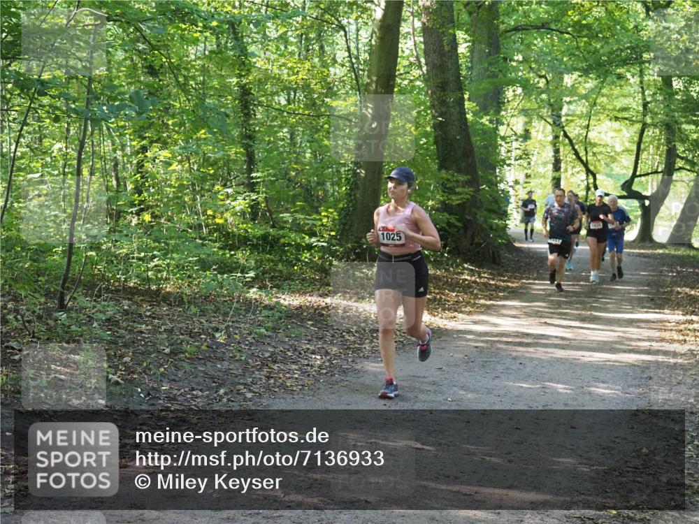 22.09.2024 - 32. Volkslauf durch das schöne Alstertal Miley Keyser http://msf.ph/oto/7136933 22.09.2024 10:24:32 Laufen 1025, 1035 meine-sportfotos.de