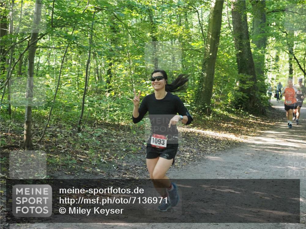 22.09.2024 - 32. Volkslauf durch das schöne Alstertal Miley Keyser http://msf.ph/oto/7136971 22.09.2024 10:24:09 Laufen 1093, 638 meine-sportfotos.de