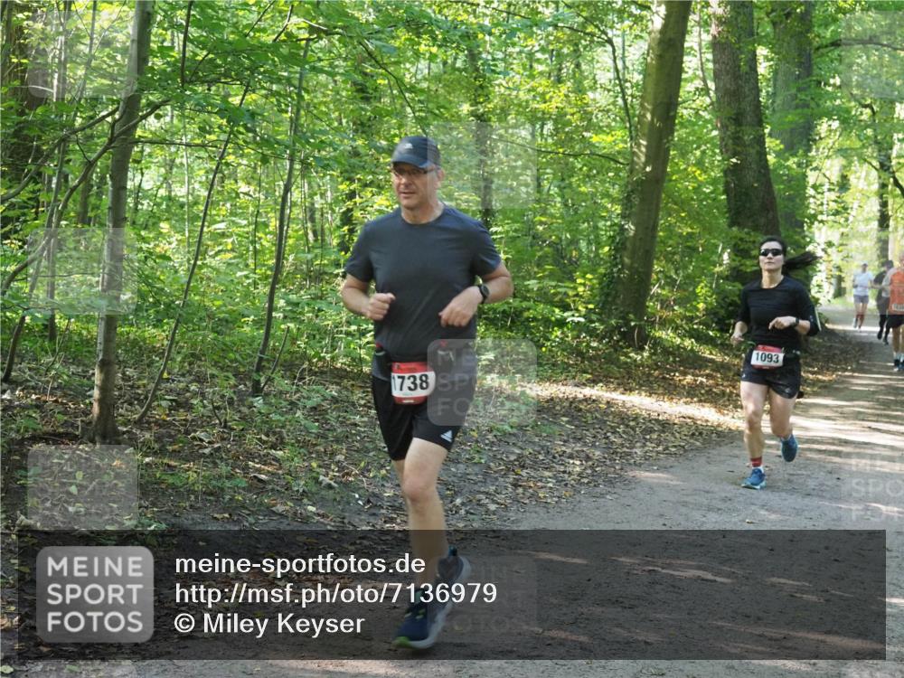 22.09.2024 - 32. Volkslauf durch das schöne Alstertal Miley Keyser http://msf.ph/oto/7136979 22.09.2024 10:24:08 Laufen 1738, 1093, 1636 meine-sportfotos.de