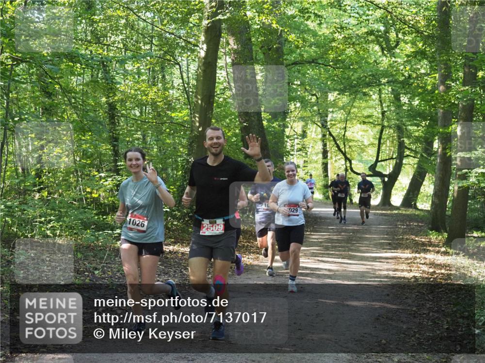 22.09.2024 - 32. Volkslauf durch das schöne Alstertal Miley Keyser http://msf.ph/oto/7137017 22.09.2024 10:23:53 Laufen 1026, 2509, 029 meine-sportfotos.de