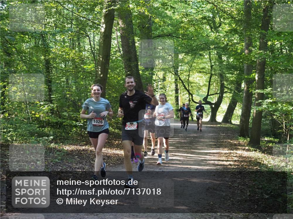22.09.2024 - 32. Volkslauf durch das schöne Alstertal Miley Keyser http://msf.ph/oto/7137018 22.09.2024 10:23:52 Laufen 1026, 2509, 1640 meine-sportfotos.de