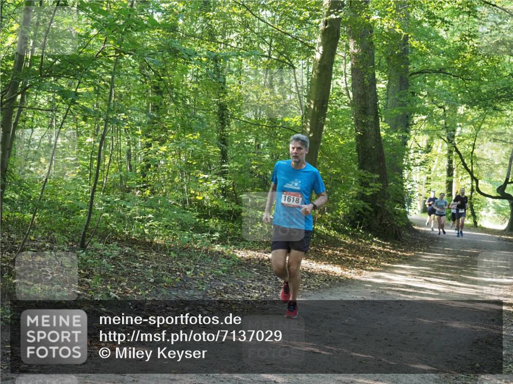22.09.2024 - 32. Volkslauf durch das schöne Alstertal Miley Keyser http://msf.ph/oto/7137029 22.09.2024 10:23:43 Laufen 1618 meine-sportfotos.de