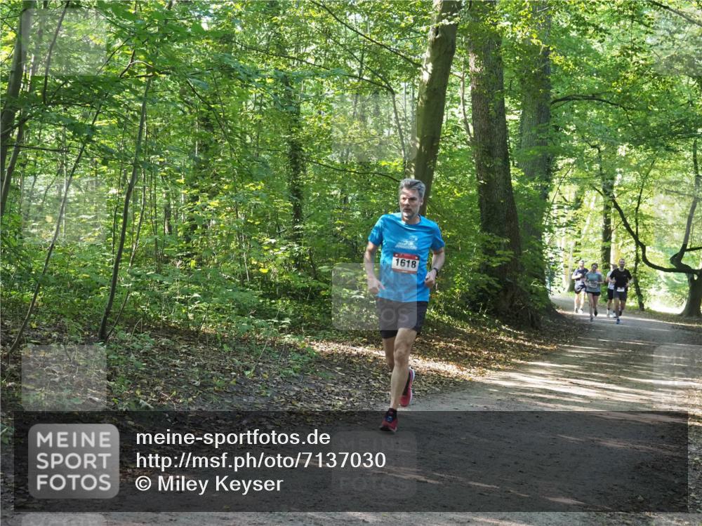 22.09.2024 - 32. Volkslauf durch das schöne Alstertal Miley Keyser http://msf.ph/oto/7137030 22.09.2024 10:23:43 Laufen 1618 meine-sportfotos.de