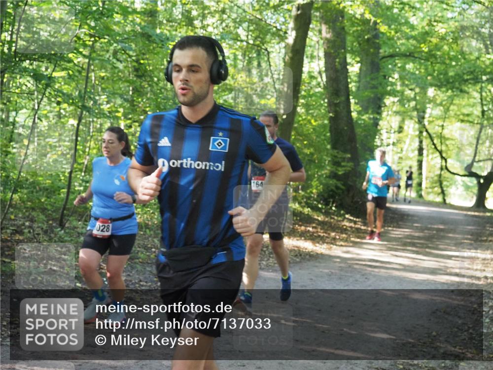 22.09.2024 - 32. Volkslauf durch das schöne Alstertal Miley Keyser http://msf.ph/oto/7137033 22.09.2024 10:23:40 Laufen 028, 164 meine-sportfotos.de