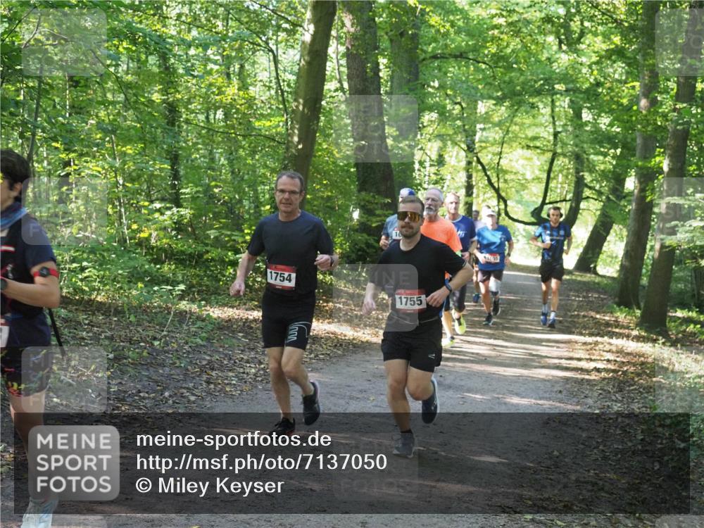 22.09.2024 - 32. Volkslauf durch das schöne Alstertal Miley Keyser http://msf.ph/oto/7137050 22.09.2024 10:23:35 Laufen 1754, 1755 meine-sportfotos.de