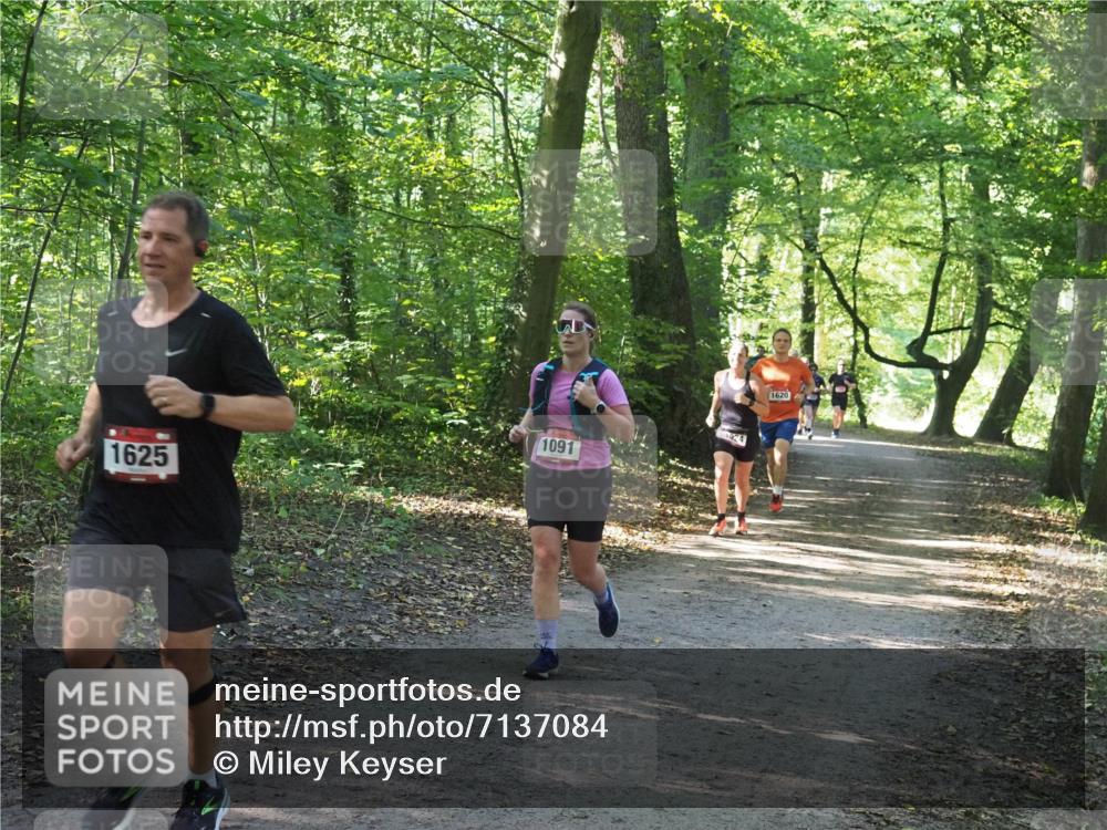 22.09.2024 - 32. Volkslauf durch das schöne Alstertal Miley Keyser http://msf.ph/oto/7137084 22.09.2024 10:23:23 Laufen 1625, 1091, 1620 meine-sportfotos.de