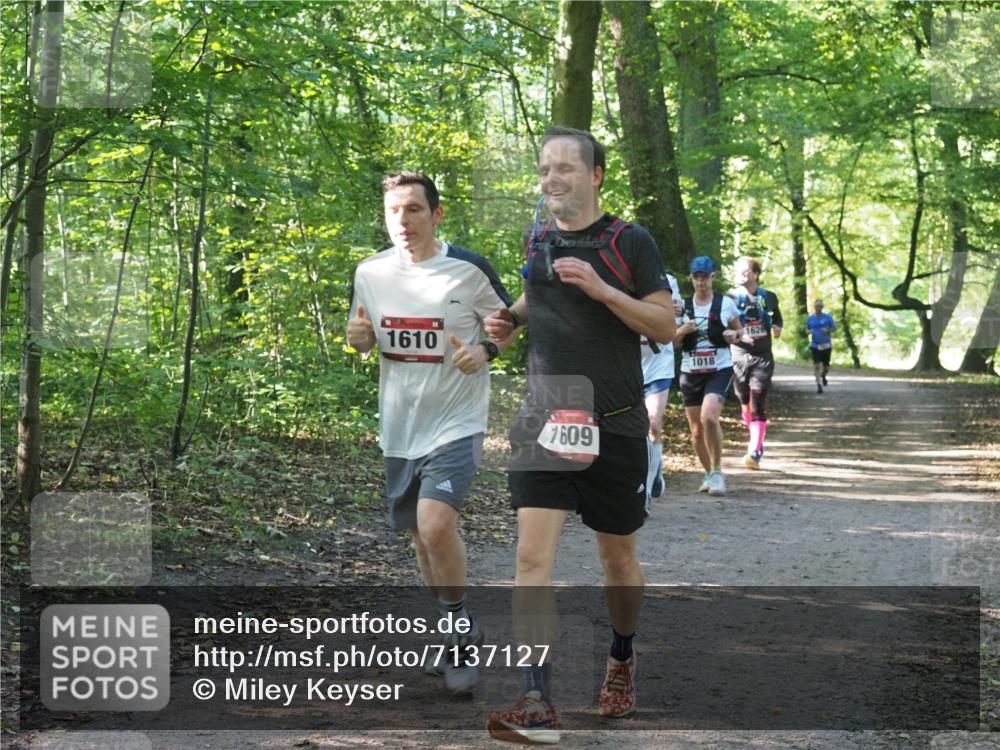 22.09.2024 - 32. Volkslauf durch das schöne Alstertal Miley Keyser http://msf.ph/oto/7137127 22.09.2024 10:22:57 Laufen 1610, 1609, 1018, 1626 meine-sportfotos.de