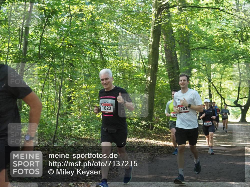 22.09.2024 - 32. Volkslauf durch das schöne Alstertal Miley Keyser http://msf.ph/oto/7137215 22.09.2024 10:22:27 Laufen 1623, 1721, 1752, 1008 meine-sportfotos.de