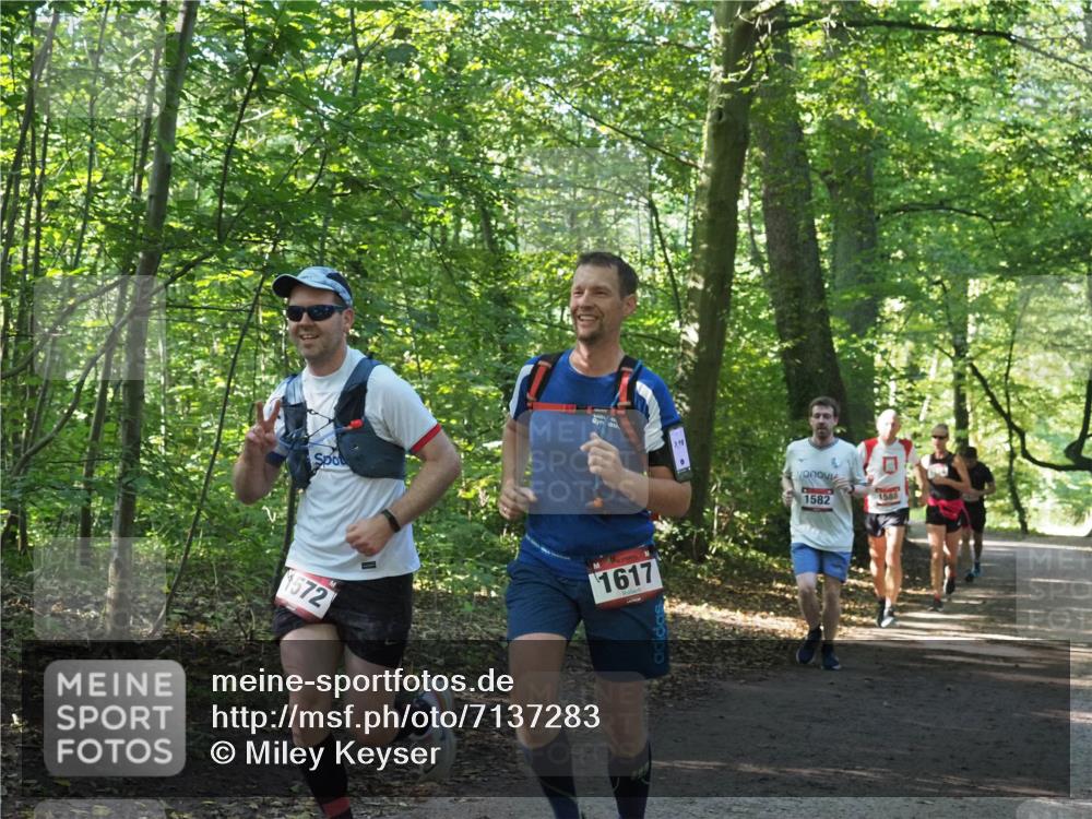 22.09.2024 - 32. Volkslauf durch das schöne Alstertal Miley Keyser http://msf.ph/oto/7137283 22.09.2024 10:21:52 Laufen 3, 98, 1572, 1617, 1582, 1588 meine-sportfotos.de