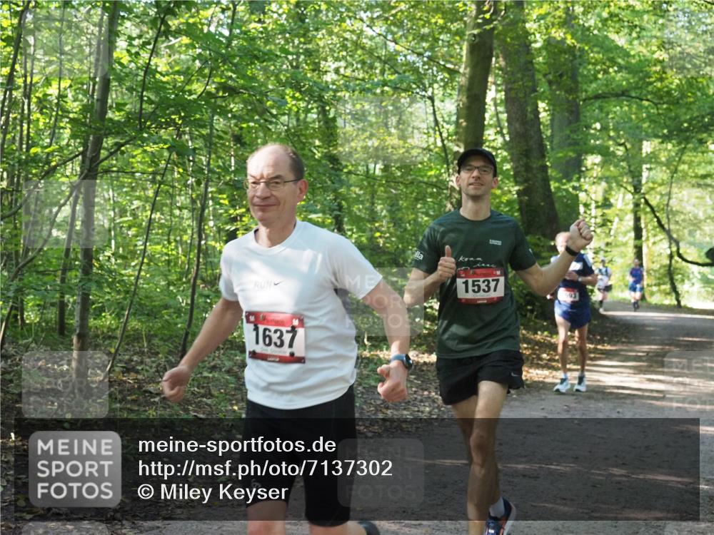 22.09.2024 - 32. Volkslauf durch das schöne Alstertal Miley Keyser http://msf.ph/oto/7137302 22.09.2024 10:21:40 Laufen 1537, 1637, 593 meine-sportfotos.de
