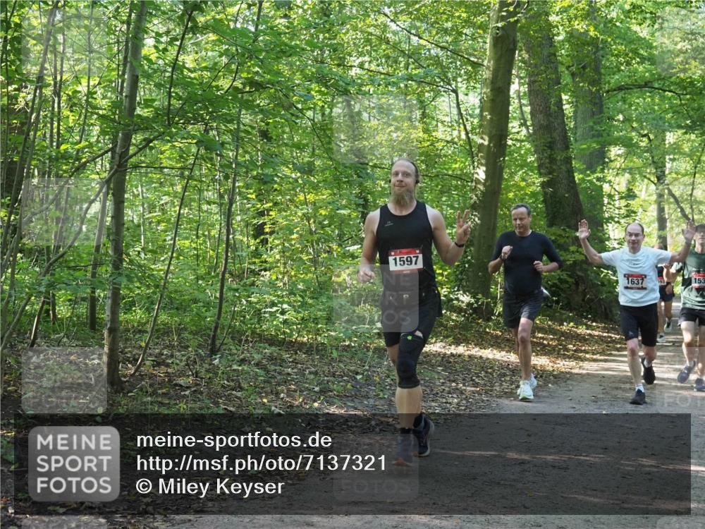 22.09.2024 - 32. Volkslauf durch das schöne Alstertal Miley Keyser http://msf.ph/oto/7137321 22.09.2024 10:21:37 Laufen 1597, 1637, 153 meine-sportfotos.de