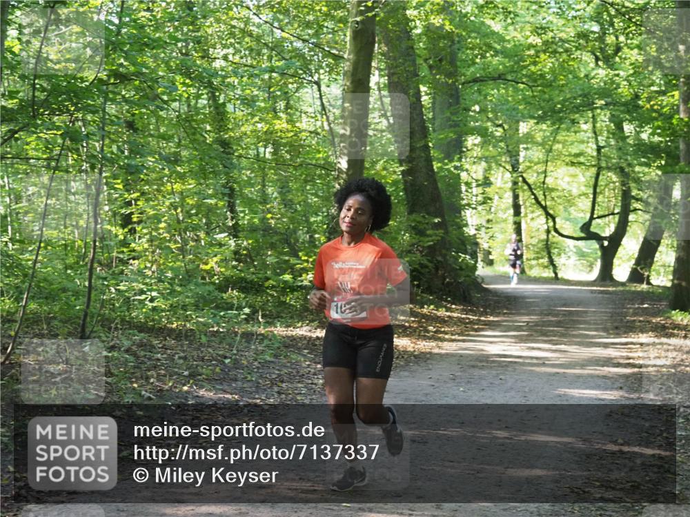 22.09.2024 - 32. Volkslauf durch das schöne Alstertal Miley Keyser http://msf.ph/oto/7137337 22.09.2024 10:21:24 Laufen  meine-sportfotos.de