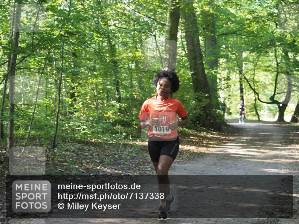 22.09.2024 - 32. Volkslauf durch das schöne Alstertal Miley Keyser http://msf.ph/oto/7137338 22.09.2024 10:21:24 Laufen 1019 meine-sportfotos.de