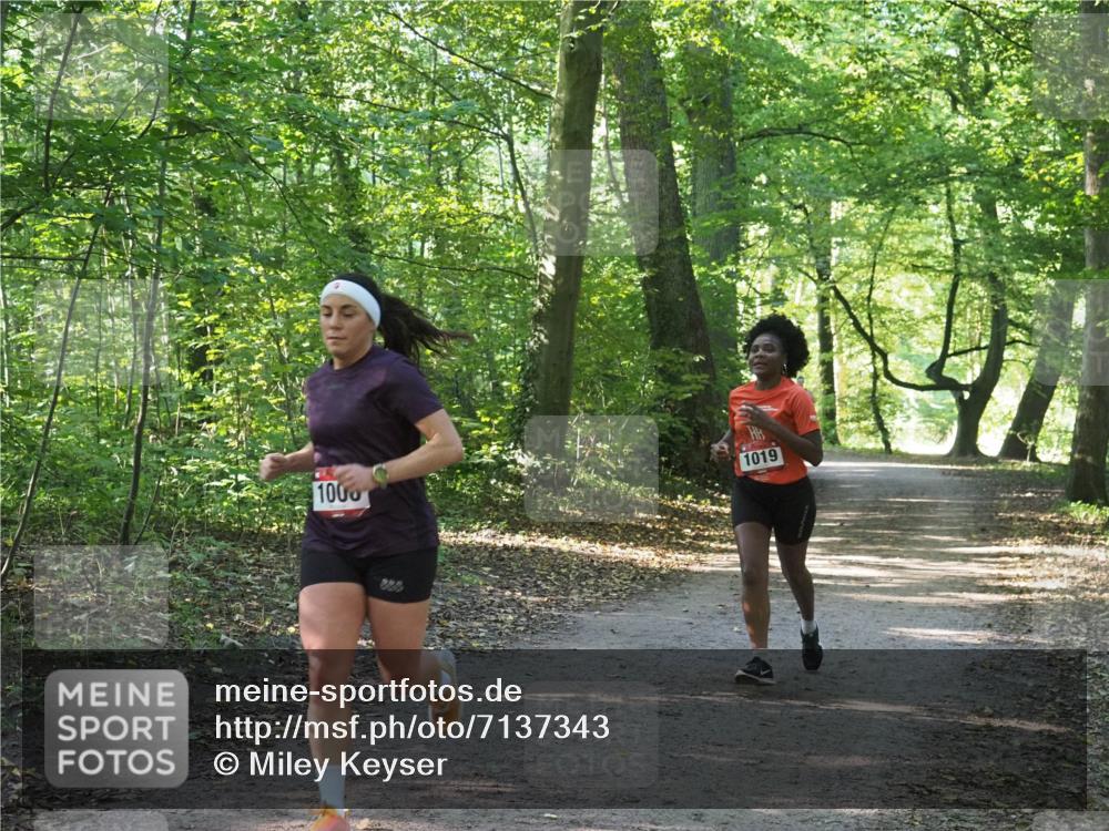 22.09.2024 - 32. Volkslauf durch das schöne Alstertal Miley Keyser http://msf.ph/oto/7137343 22.09.2024 10:21:23 Laufen 1000, 1019 meine-sportfotos.de