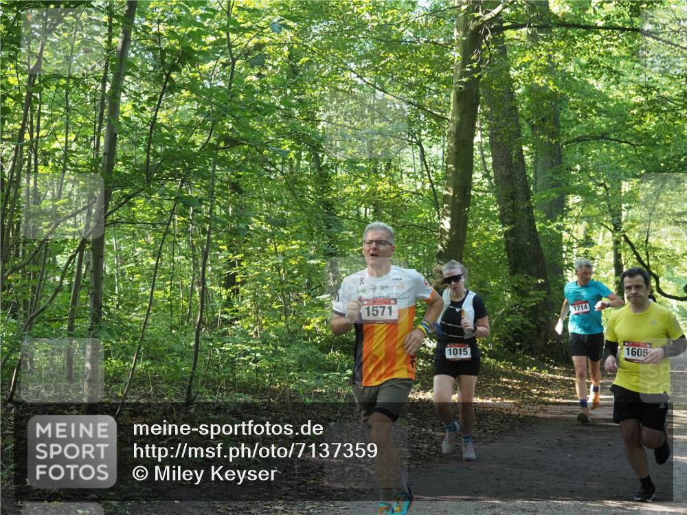 22.09.2024 - 32. Volkslauf durch das schöne Alstertal Miley Keyser http://msf.ph/oto/7137359 22.09.2024 10:21:16 Laufen 1571, 1015, 1714, 1605 meine-sportfotos.de