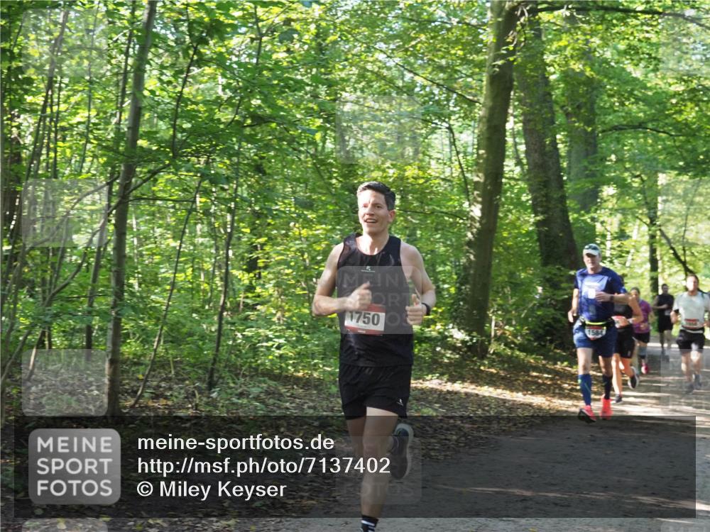 22.09.2024 - 32. Volkslauf durch das schöne Alstertal Miley Keyser http://msf.ph/oto/7137402 22.09.2024 10:20:56 Laufen 1750 meine-sportfotos.de