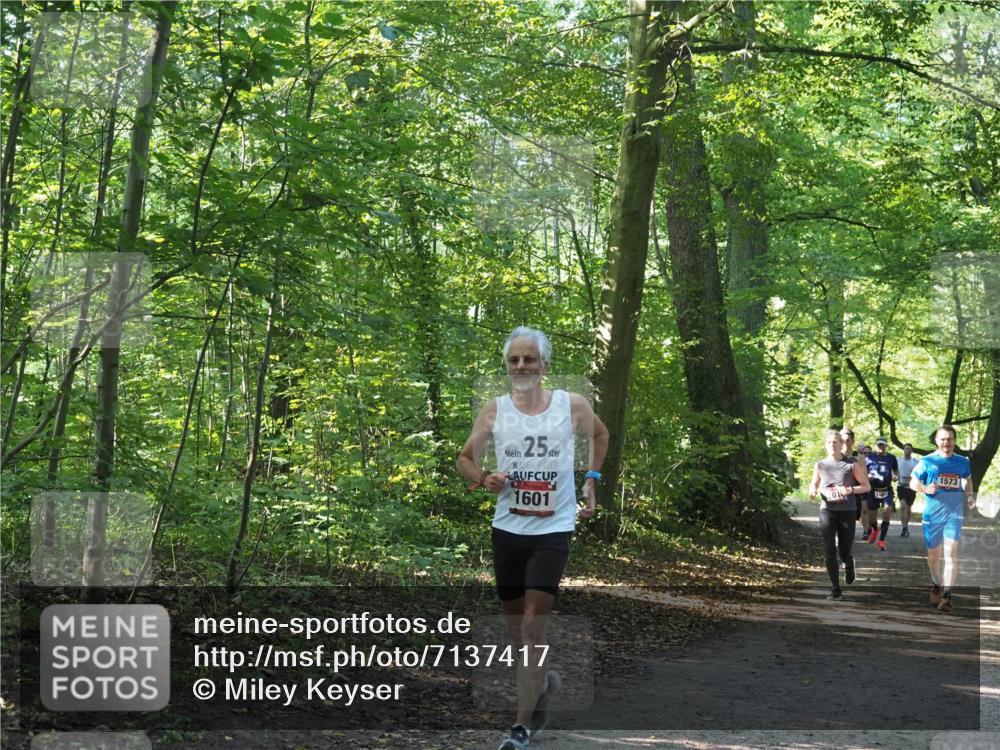 22.09.2024 - 32. Volkslauf durch das schöne Alstertal Miley Keyser http://msf.ph/oto/7137417 22.09.2024 10:20:51 Laufen 25, 1601, 01, 1573 meine-sportfotos.de