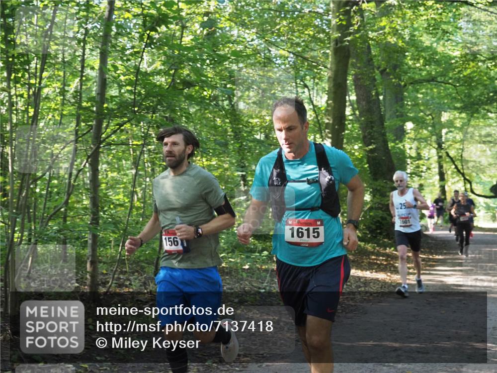 22.09.2024 - 32. Volkslauf durch das schöne Alstertal Miley Keyser http://msf.ph/oto/7137418 22.09.2024 10:20:50 Laufen 156, 1615, 25, 1601 meine-sportfotos.de
