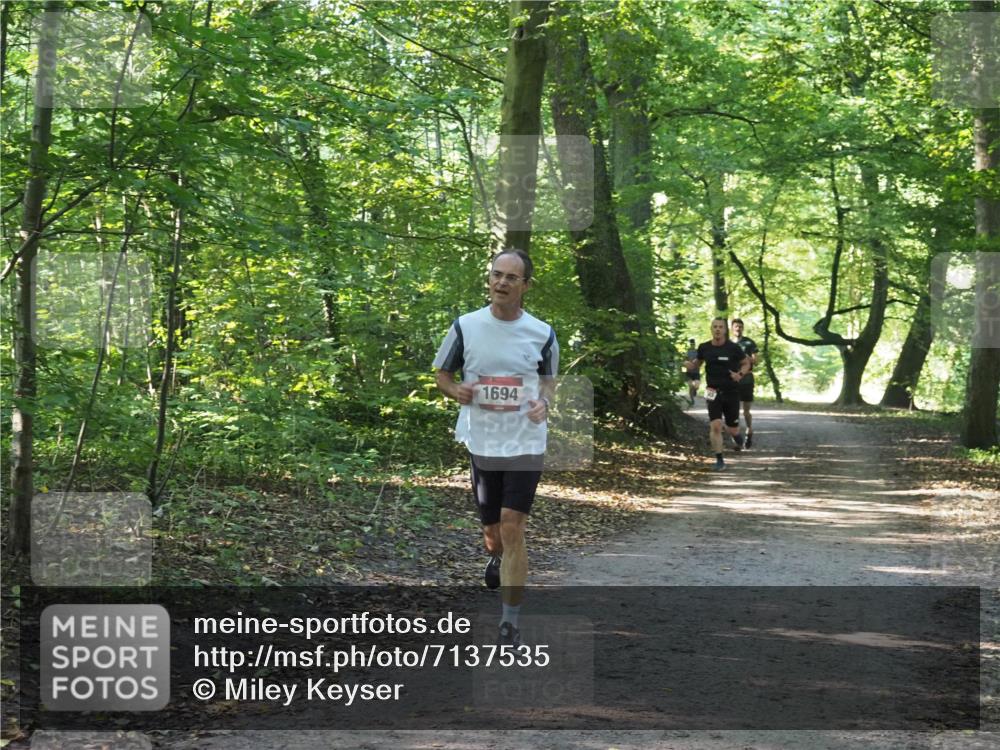 22.09.2024 - 32. Volkslauf durch das schöne Alstertal Miley Keyser http://msf.ph/oto/7137535 22.09.2024 10:19:45 Laufen 1694 meine-sportfotos.de