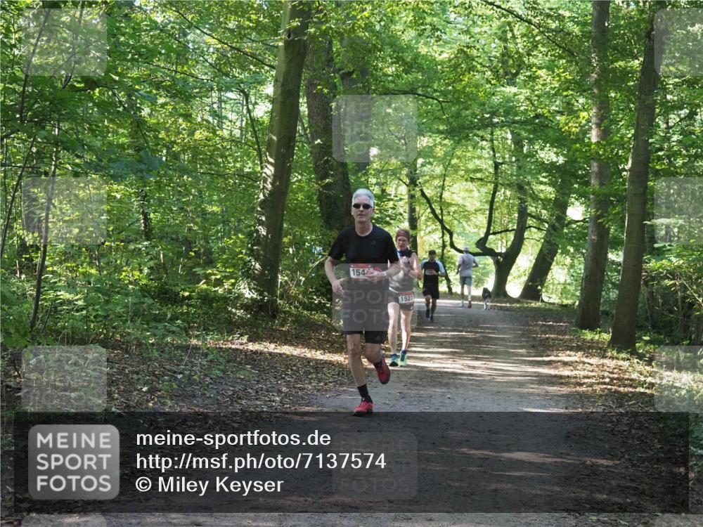 22.09.2024 - 32. Volkslauf durch das schöne Alstertal Miley Keyser http://msf.ph/oto/7137574 22.09.2024 10:19:19 Laufen 154, 1527 meine-sportfotos.de