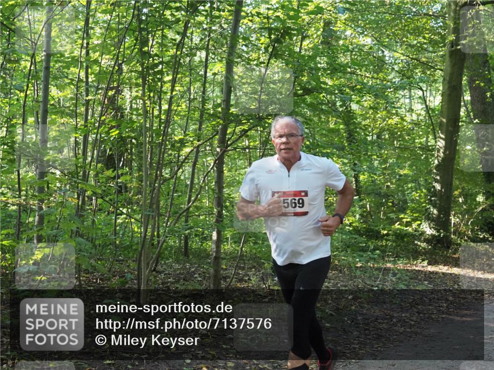 22.09.2024 - 32. Volkslauf durch das schöne Alstertal Miley Keyser http://msf.ph/oto/7137576 22.09.2024 10:19:16 Laufen 569 meine-sportfotos.de