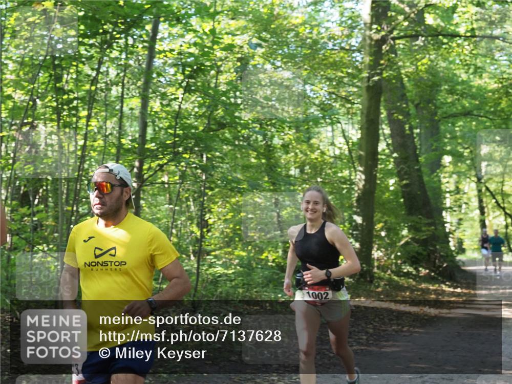 22.09.2024 - 32. Volkslauf durch das schöne Alstertal Miley Keyser http://msf.ph/oto/7137628 22.09.2024 10:18:39 Laufen 3, 1002 meine-sportfotos.de