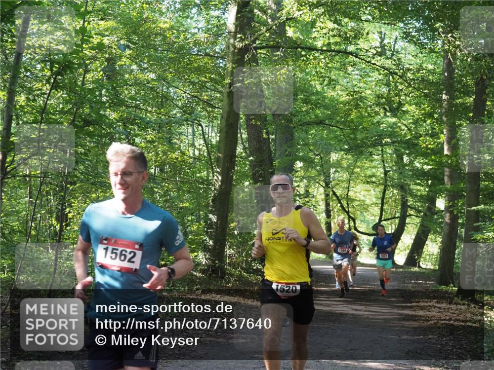 22.09.2024 - 32. Volkslauf durch das schöne Alstertal Miley Keyser http://msf.ph/oto/7137640 22.09.2024 10:18:33 Laufen 1562, 1568, 1520, 1531 meine-sportfotos.de