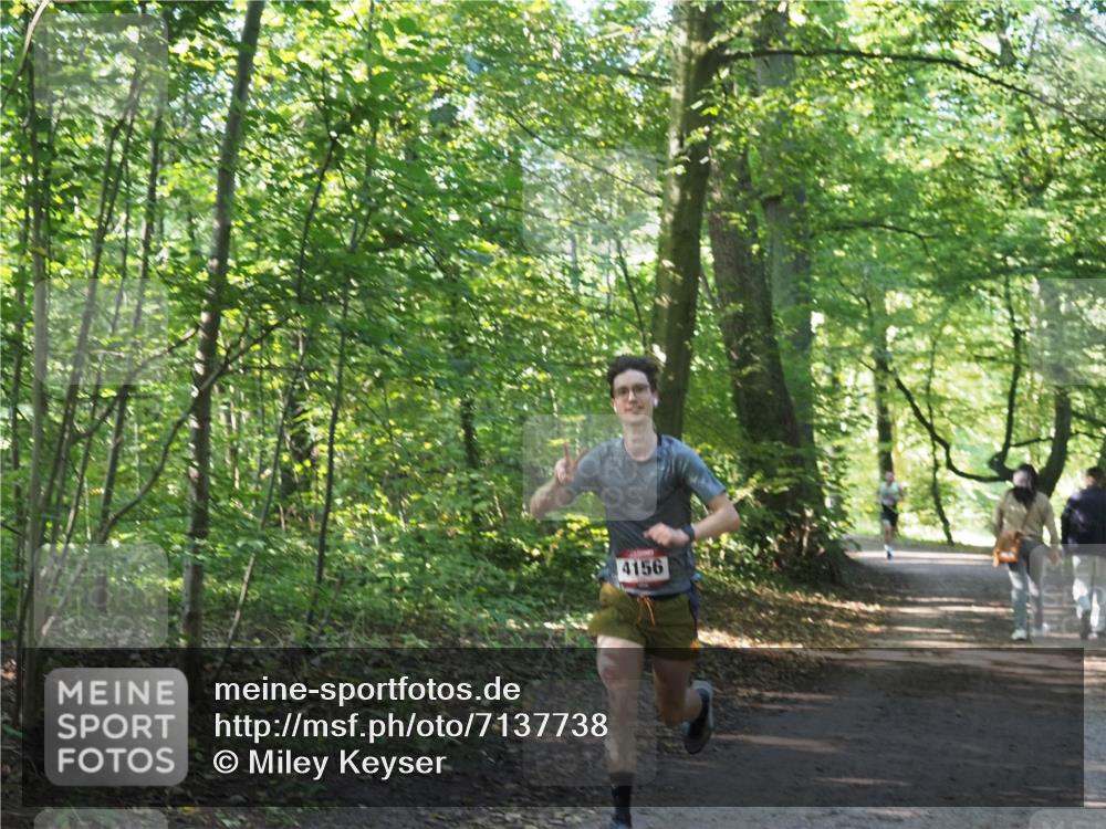 22.09.2024 - 32. Volkslauf durch das schöne Alstertal Miley Keyser http://msf.ph/oto/7137738 22.09.2024 10:16:28 Laufen 4156 meine-sportfotos.de