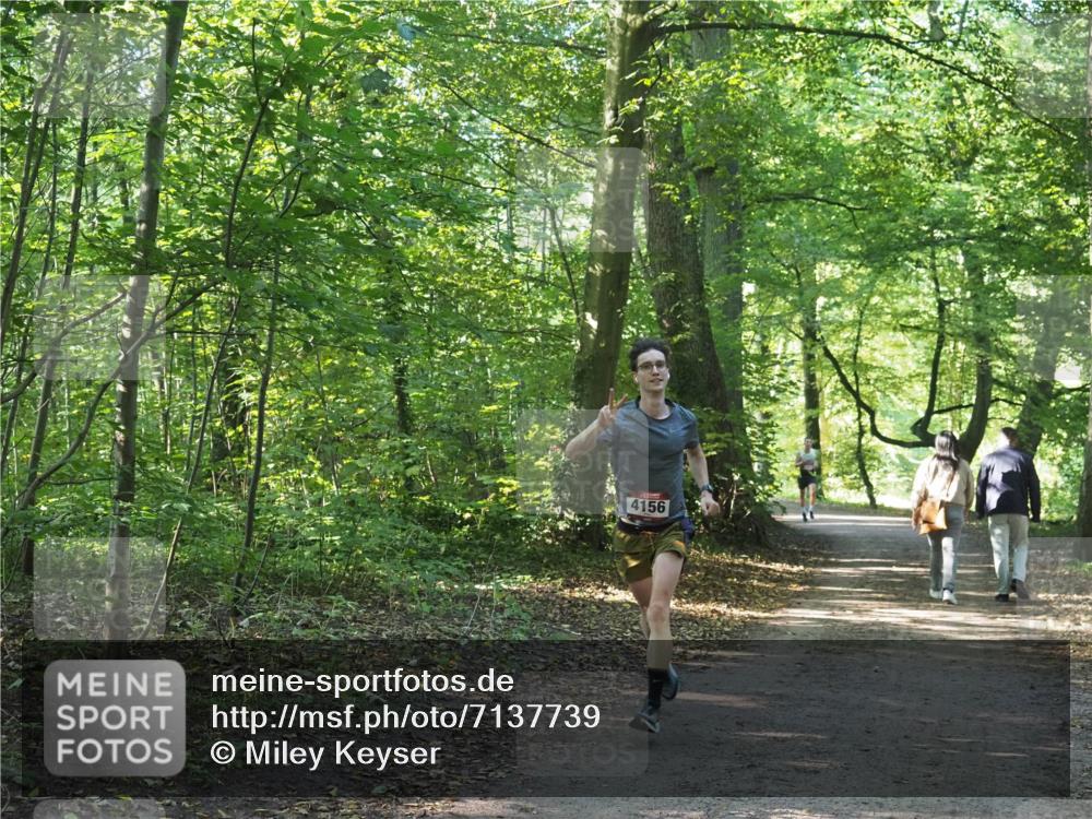22.09.2024 - 32. Volkslauf durch das schöne Alstertal Miley Keyser http://msf.ph/oto/7137739 22.09.2024 10:16:27 Laufen 4156 meine-sportfotos.de