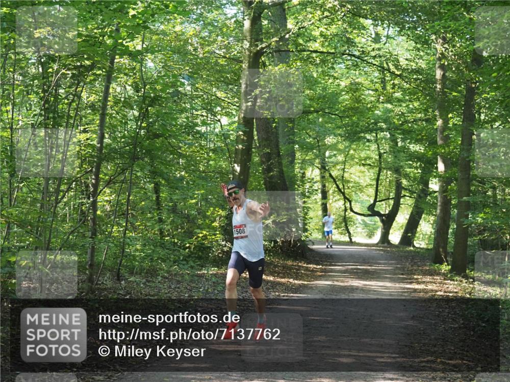 22.09.2024 - 32. Volkslauf durch das schöne Alstertal Miley Keyser http://msf.ph/oto/7137762 22.09.2024 10:15:59 Laufen 1508 meine-sportfotos.de