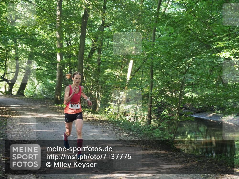 22.09.2024 - 32. Volkslauf durch das schöne Alstertal Miley Keyser http://msf.ph/oto/7137775 22.09.2024 10:15:39 Laufen 1001 meine-sportfotos.de