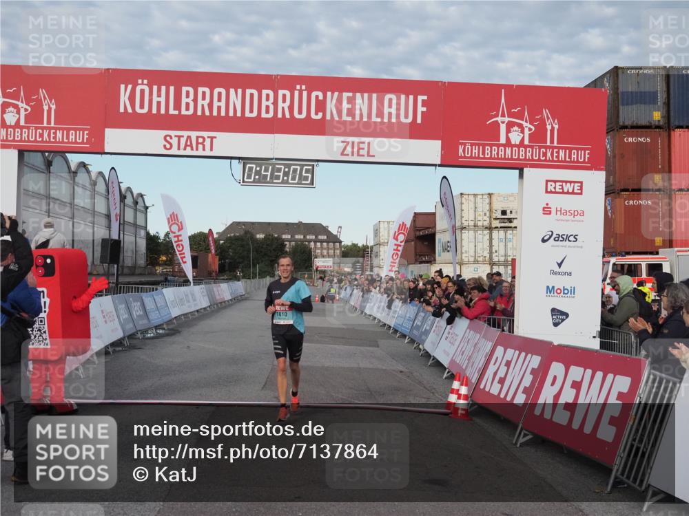 03.10.2024 - Köhlbrandbrückenlauf KatJ http://msf.ph/oto/7137864 03.10.2024 09:42:53 Ziel 1010 meine-sportfotos.de
