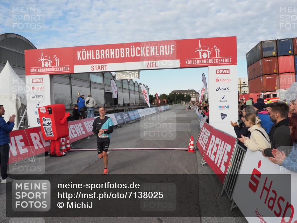03.10.2024 - Köhlbrandbrückenlauf MichiJ http://msf.ph/oto/7138025 03.10.2024 09:42:53 Ziel 1010 meine-sportfotos.de