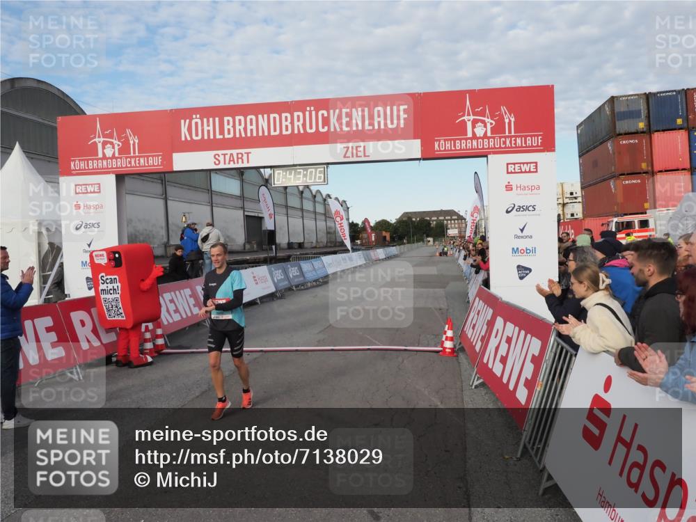 03.10.2024 - Köhlbrandbrückenlauf MichiJ http://msf.ph/oto/7138029 03.10.2024 09:42:53 Ziel 1010 meine-sportfotos.de