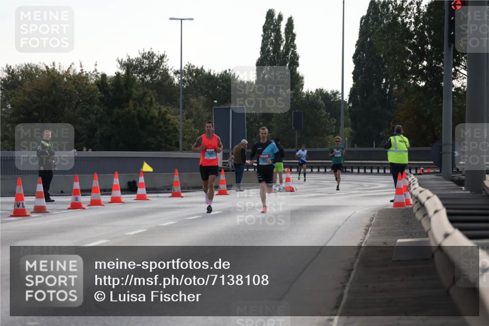 03.10.2024 - Köhlbrandbrückenlauf Luisa Fischer http://msf.ph/oto/7138108 03.10.2024 09:08:58 Position 3 101 meine-sportfotos.de